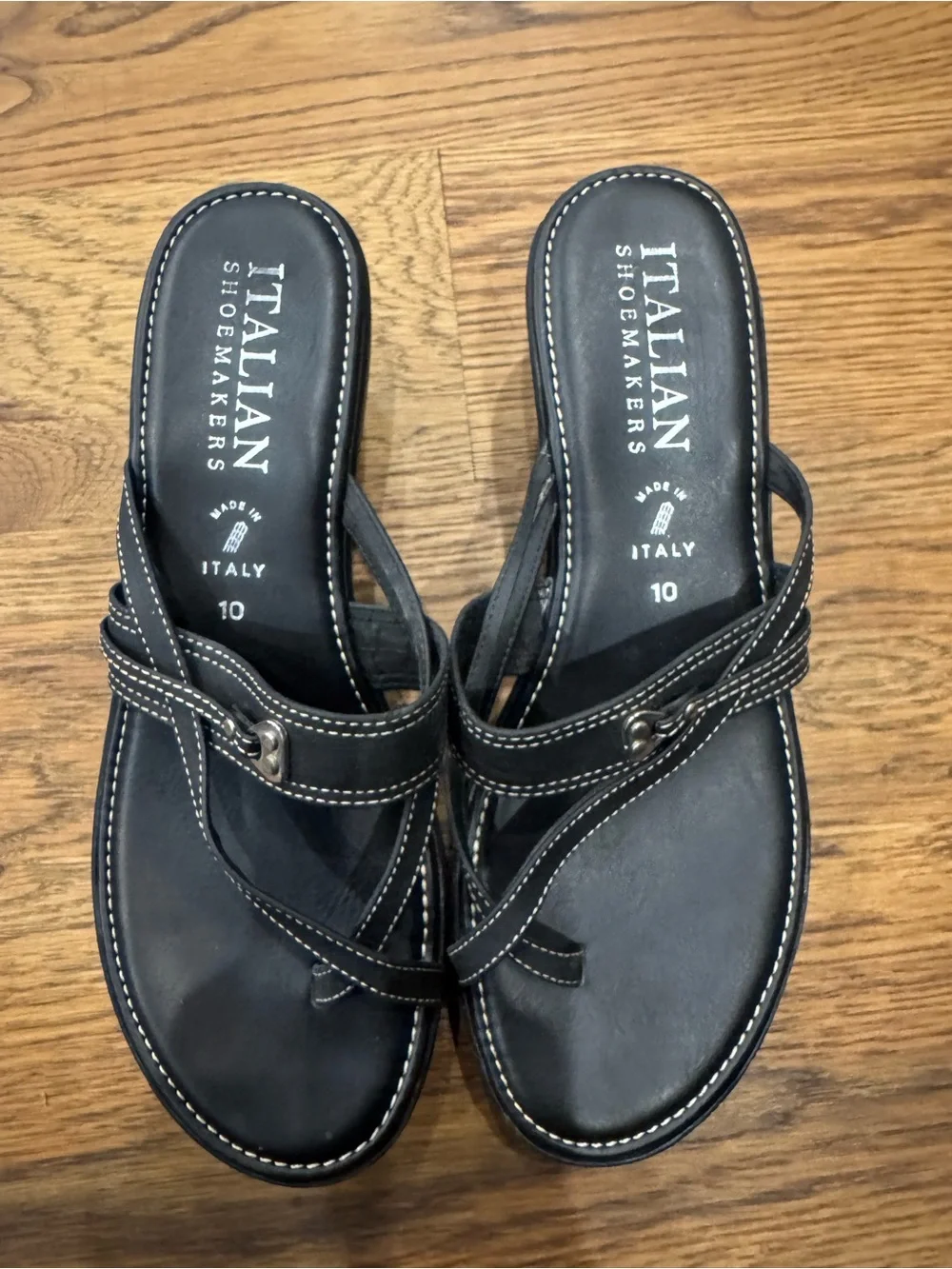 Italian Shoemakers Women's Black Wedge Thong Sandals with Contrast Stitching